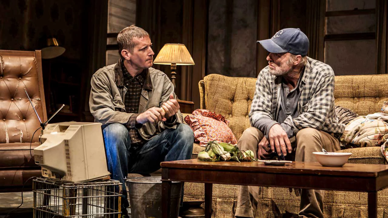 خلاصه و تحلیل نمایشنامه کودک مدفون اثر سم شپارد؛ تحلیل کامل شخصیت