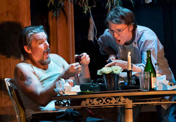 خلاصه و تحلیل نمایشنامه غرب حقیقی اثر سم شپارد؛ بررسی کامل